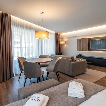 Meta Lejlighedshotel 4*